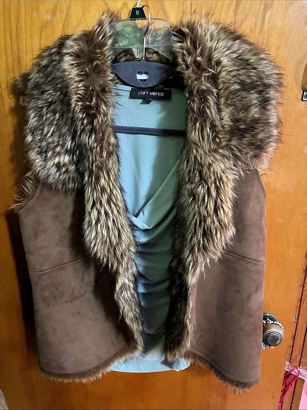 Faux Fur Collar& brown suede Vest Size Medium